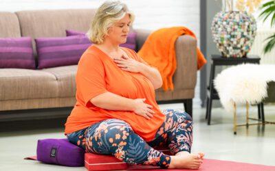 Moet je je buik inhouden? ’n persoonlijk verhaal over de buik van mijn moeder – en die van mij